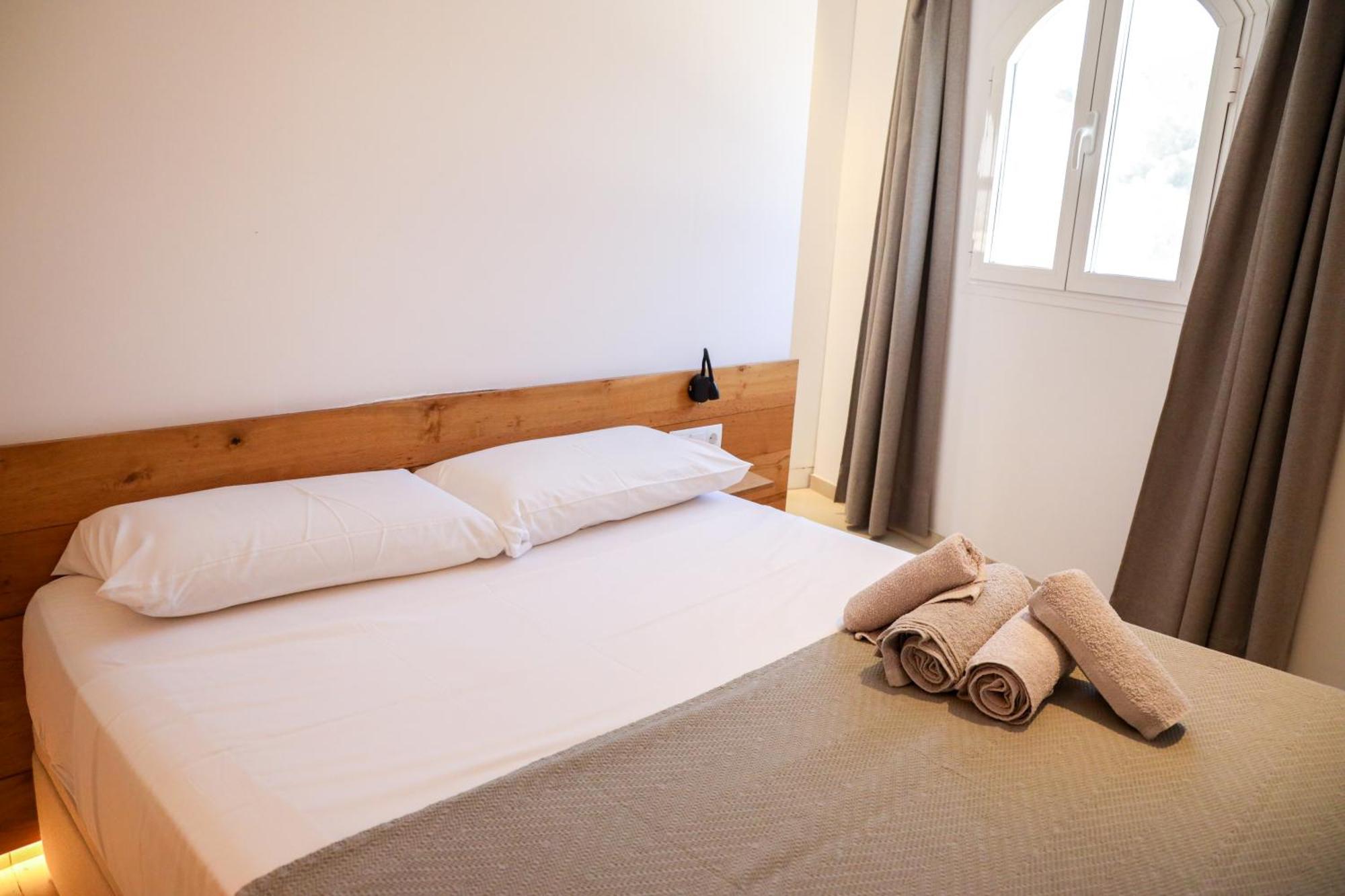 Cala Vadella Beachwalk Suites 객실 사진